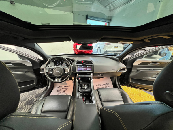 JAGUAR XE 2.0 SPORT 300 AUTO 4WD 2019 - Image 3