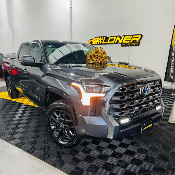 TOYOTA TUNDRA PLATINUM 4X4 HIBRIDA 2024