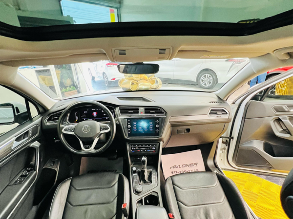 VOLKSWAGEN TIGUAN R-LINE 2.0 2022 - Image 3