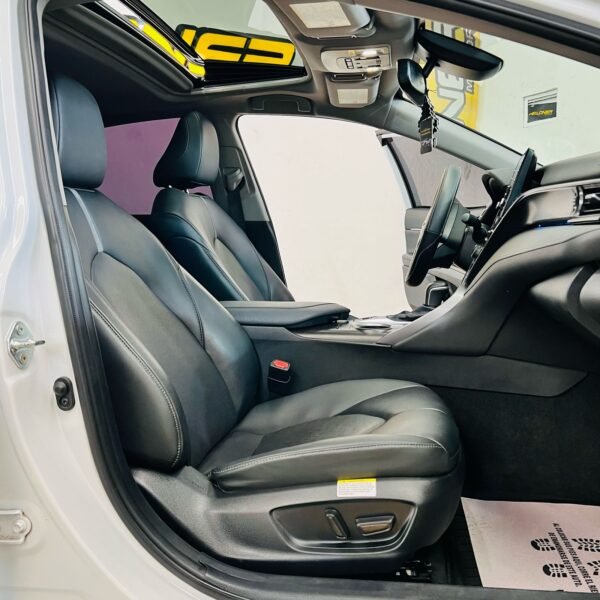 TOYOTA CAMRY XLE HV 2024 - Image 12