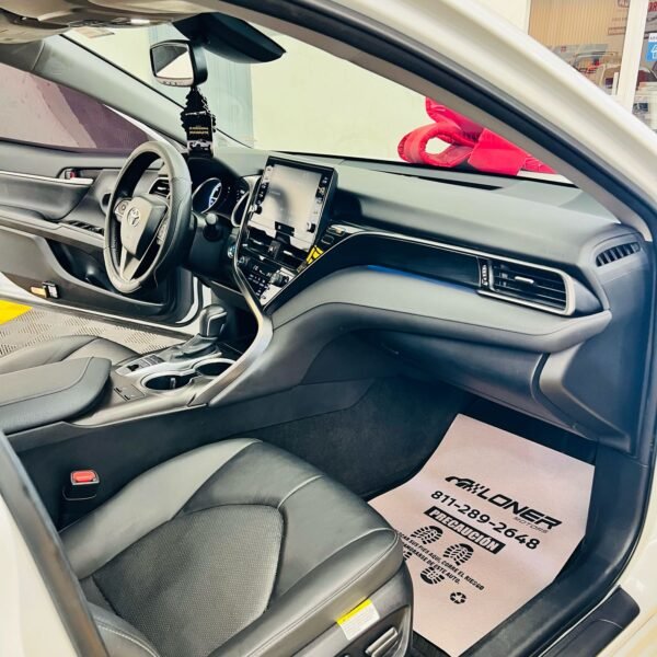 TOYOTA CAMRY XLE HV 2024 - Image 13