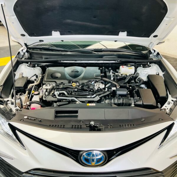 TOYOTA CAMRY XLE HV 2024 - Image 19