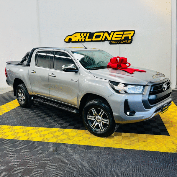 TOYOTA HILUX SR 2023