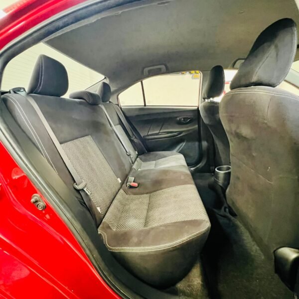 TOYOTA YARIS 2017 - Image 12