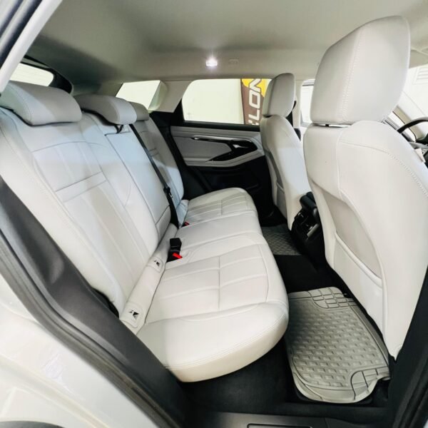 LAND ROVER EVOQUE 2022 - Image 12