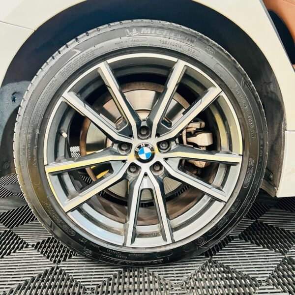 BMW 330 E SPORT LINE PLUS HIBRIDO - Image 13