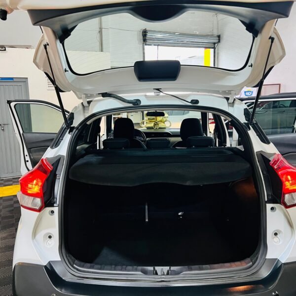 NISSAN KICKS ADVANCE 2018 - Image 13