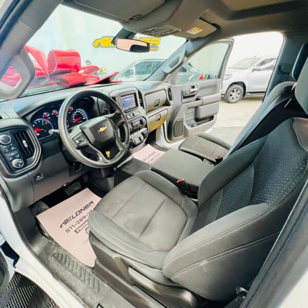 CHEVROLET SILVERADO CAB REG 8CIL 4X4 - Image 15