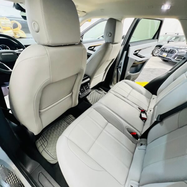 LAND ROVER EVOQUE 2022 - Image 15