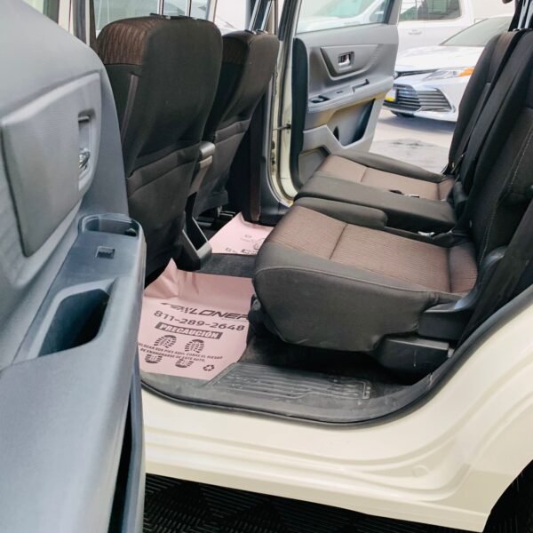 TOYOTA AVANZA LE 2022 - Image 14