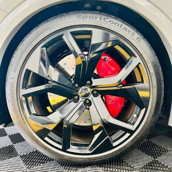 AUDI RSQ8 2023 - Image 17