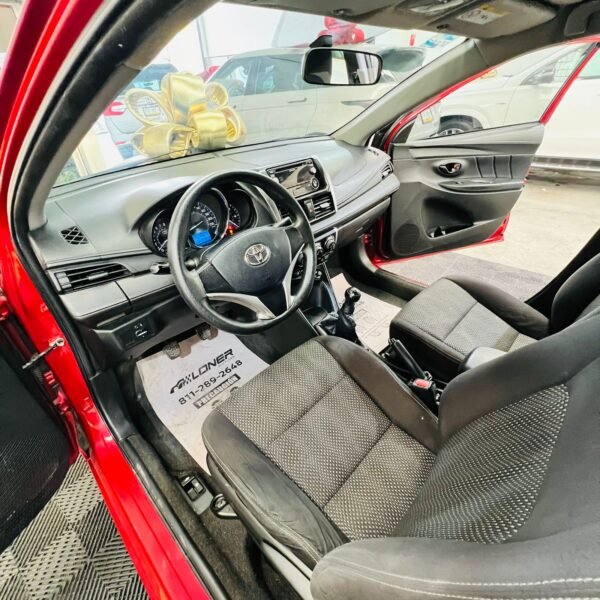 TOYOTA YARIS 2017 - Image 18