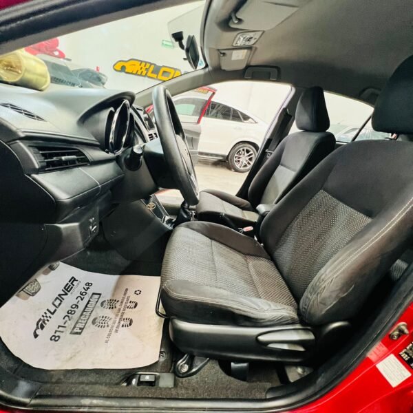 TOYOTA YARIS 2017 - Image 19