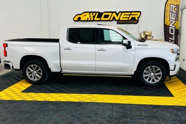 CHEVROLET CHEYENNE HIGH COUNTRY 4X4 2022 - Image 3