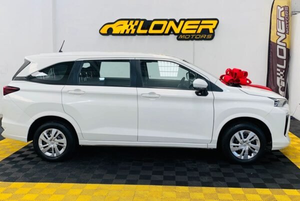TOYOTA AVANZA LE 2022 - Image 5