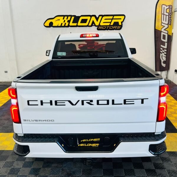 CHEVROLET SILVERADO CAB REG 8CIL 4X4 - Image 8