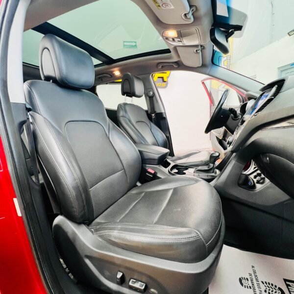 HYUNDAI SANTA FE - Image 10
