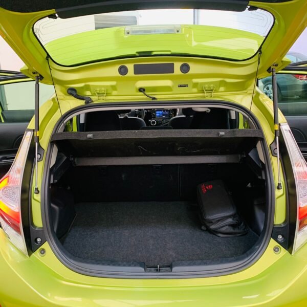TOYOTA PRIUS C 2019 - Image 11