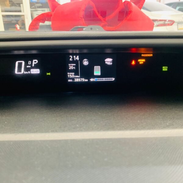 TOYOTA PRIUS C 2019 - Image 14