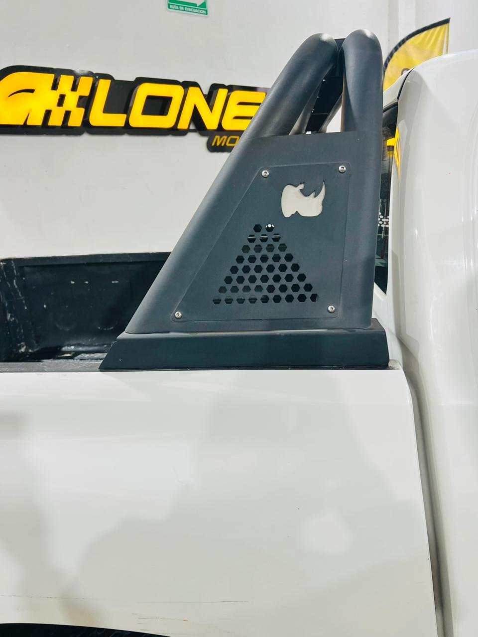 HILUX DOBLE CABINA SR 2019 - Image 12