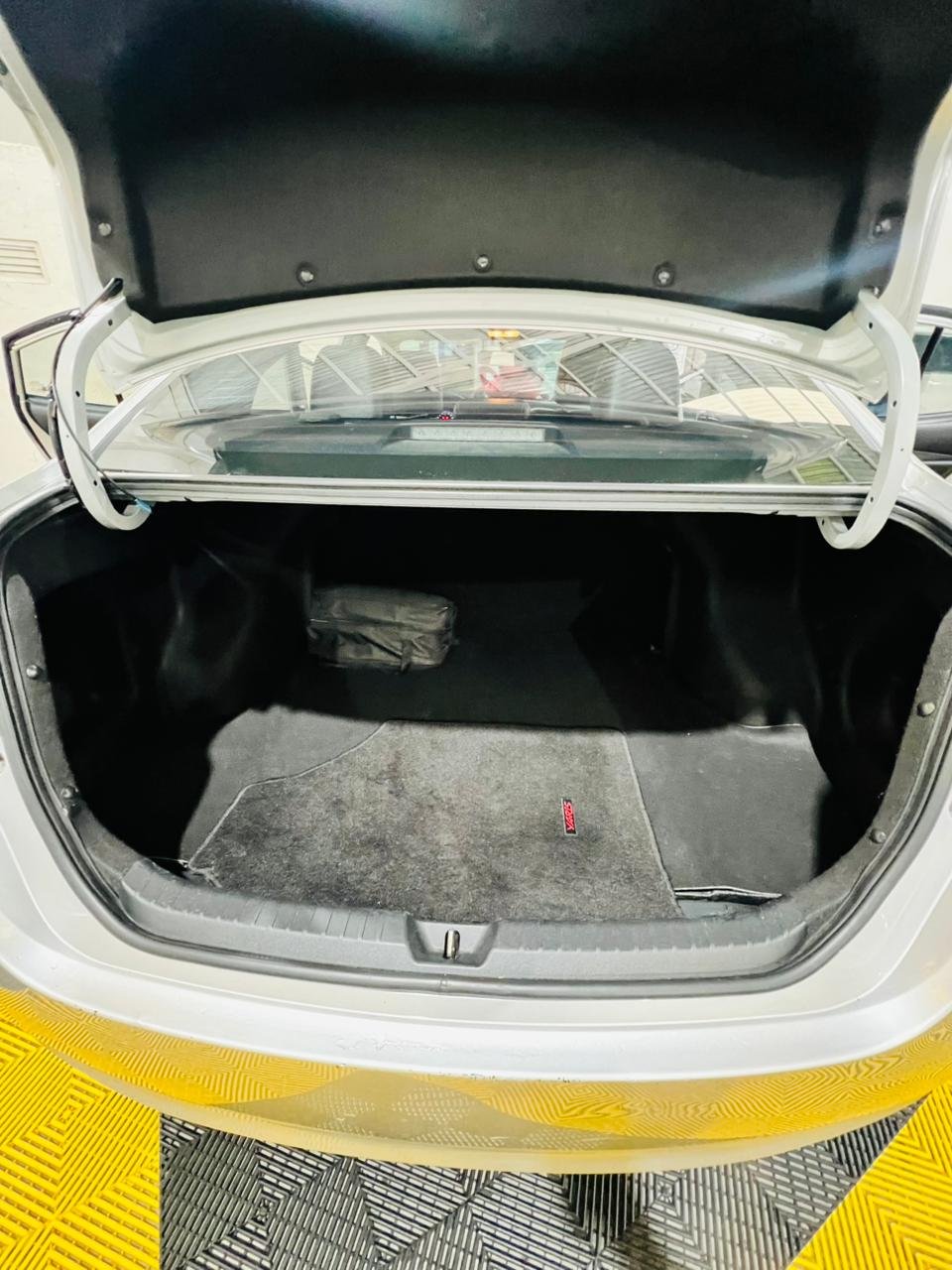 TOYOTA YARIS S CVT 2021 - Image 13