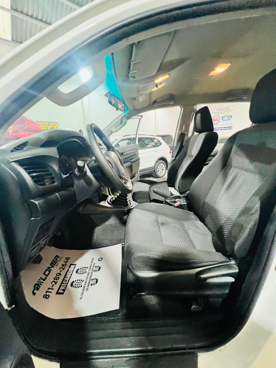 HILUX DOBLE CABINA SR 2019 - Image 14