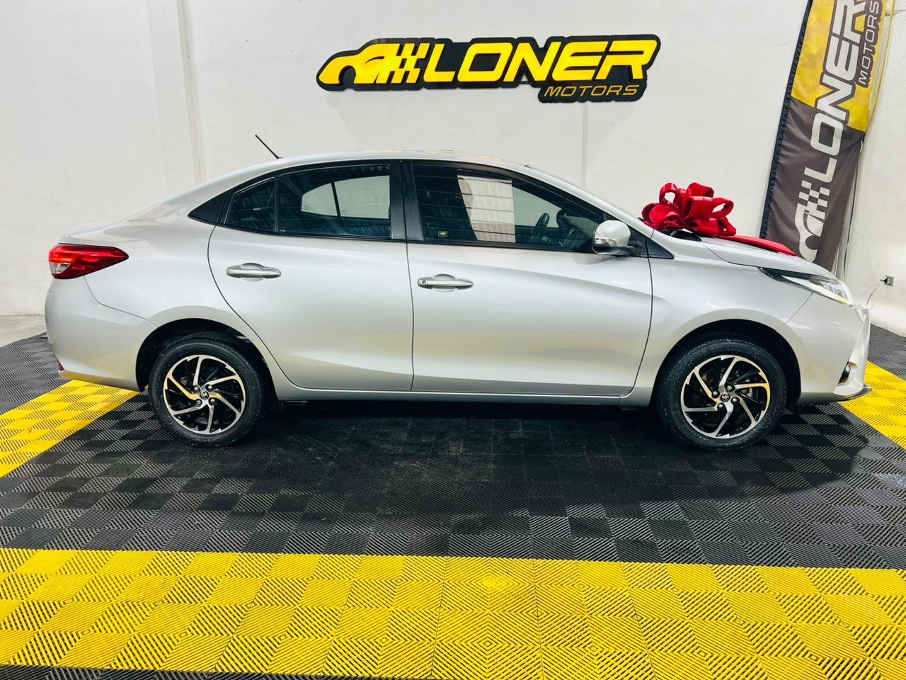 TOYOTA YARIS S CVT 2021 - Image 2