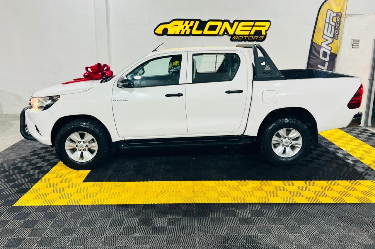 HILUX DOBLE CABINA SR 2019 - Image 5
