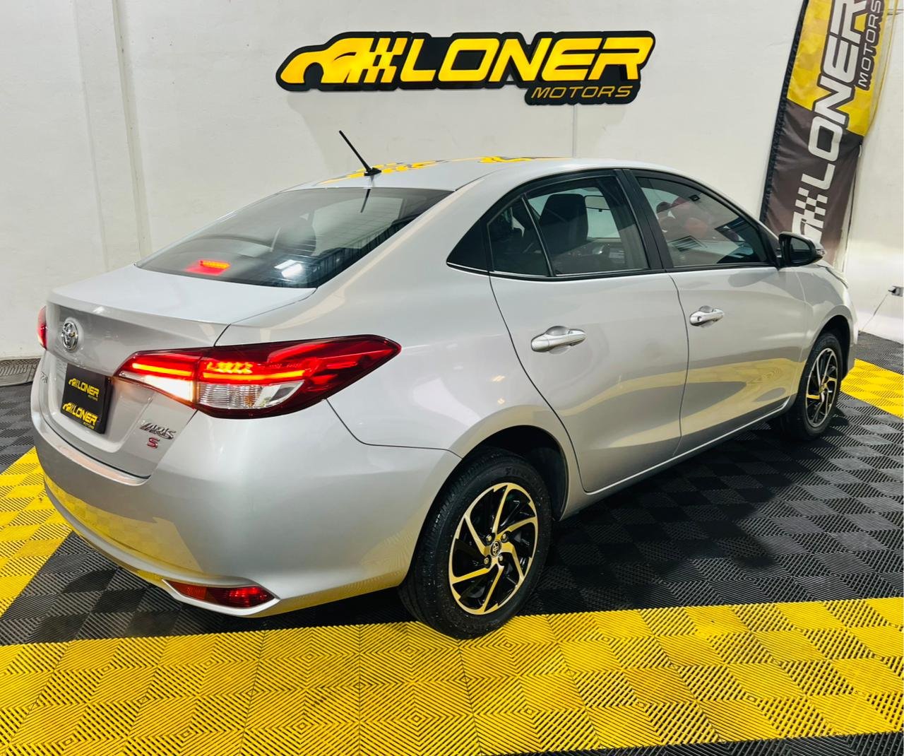 TOYOTA YARIS S CVT 2021 - Image 8